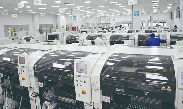 1642143736409306HUWl.jpg ag°ÄÃÅÍøÖ·(Öйú)¼¯Íŵç×ÓÖÇÄܼÝÊ»Æû³µµç×ÓÉú²ú³µ¼ä ¹ÙÍøÊ¹ÓÃ.jpg